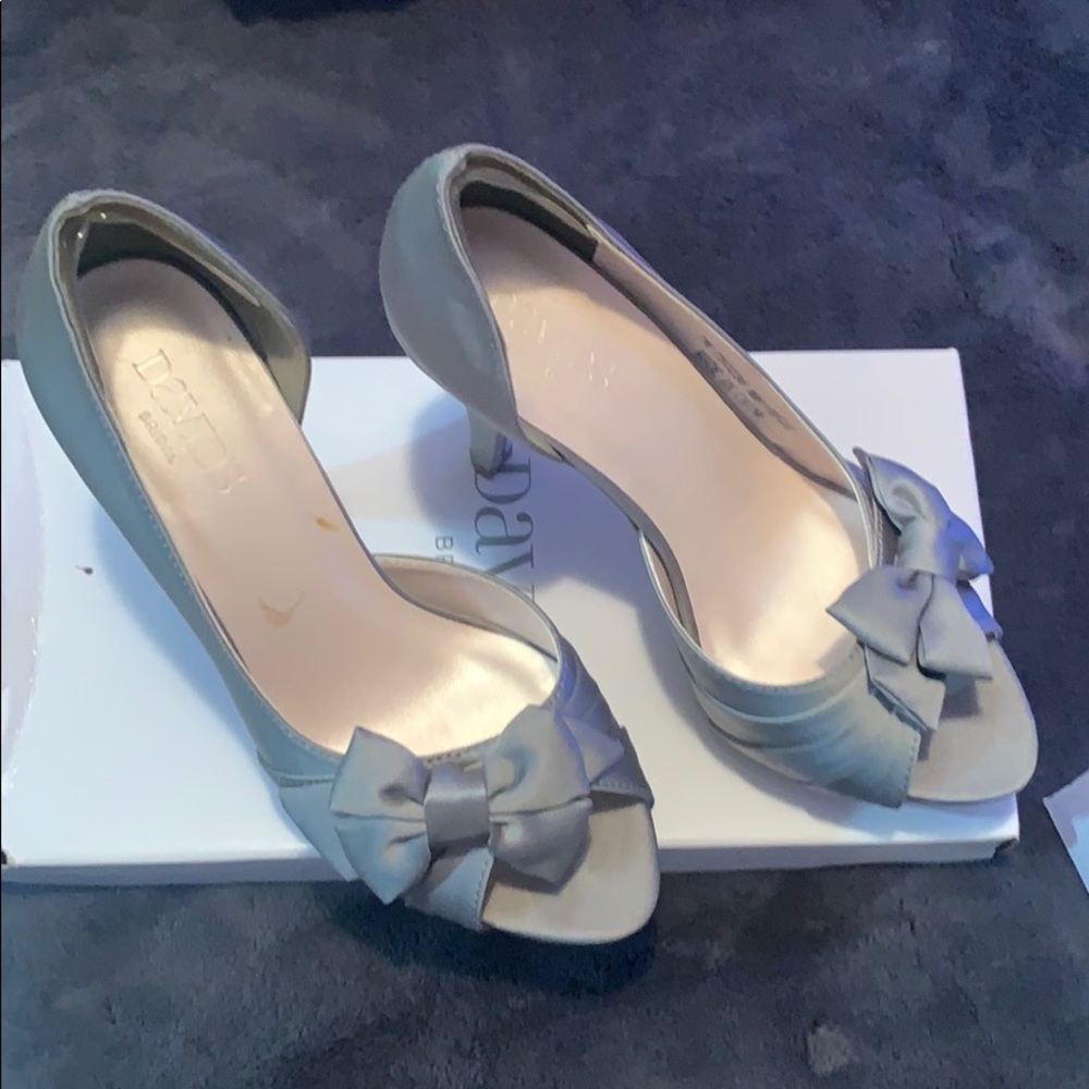 David’s bridal maribelle mercury heels